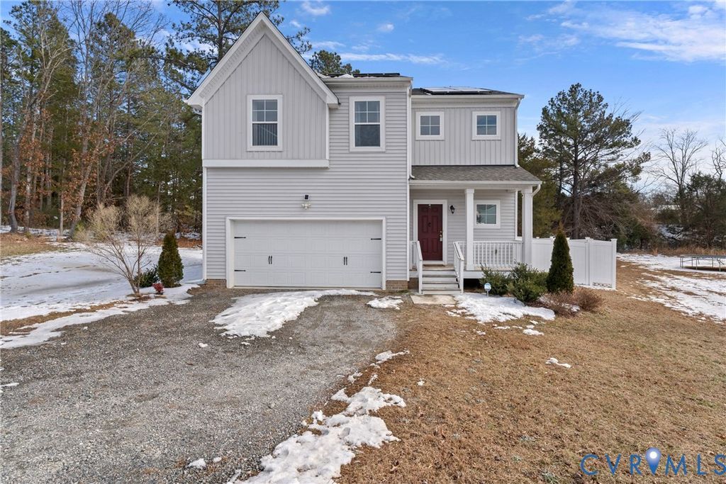 52 Sovereign Cir, Aylett, VA 23009