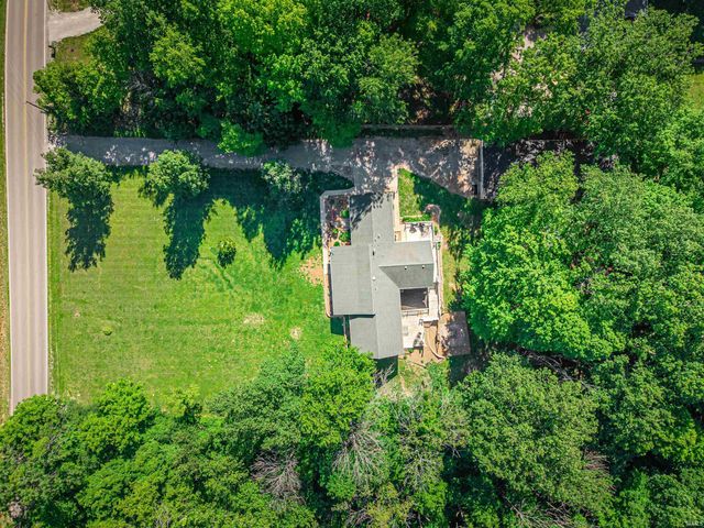 1533 W Shelton Road, Boonville, IN 47601