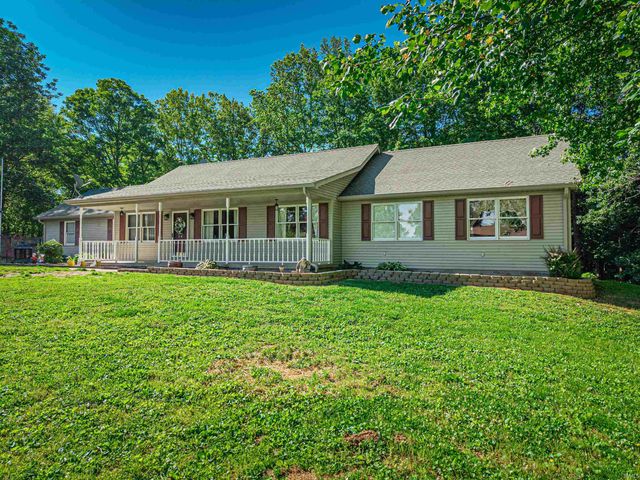 1533 W Shelton Road, Boonville, IN 47601