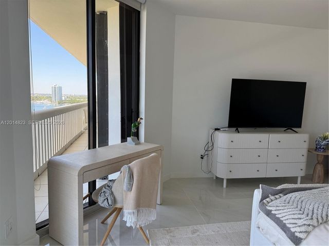 2000 Island Boulevard 1603, Aventura, FL 33160