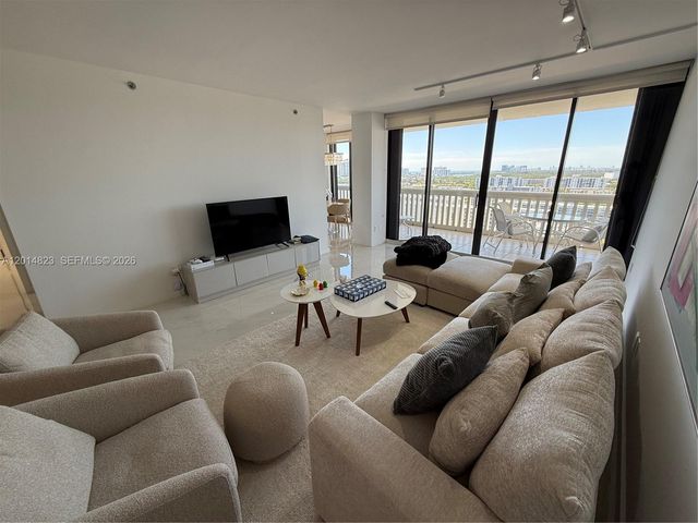 2000 Island Boulevard 1603, Aventura, FL 33160