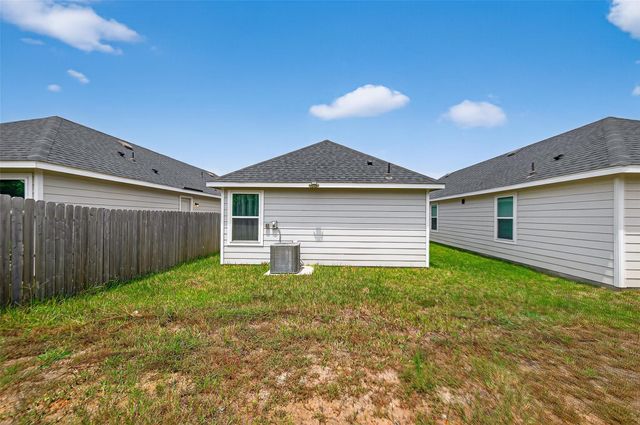 16854 N Marie Village Drive, Conroe, TX 77306