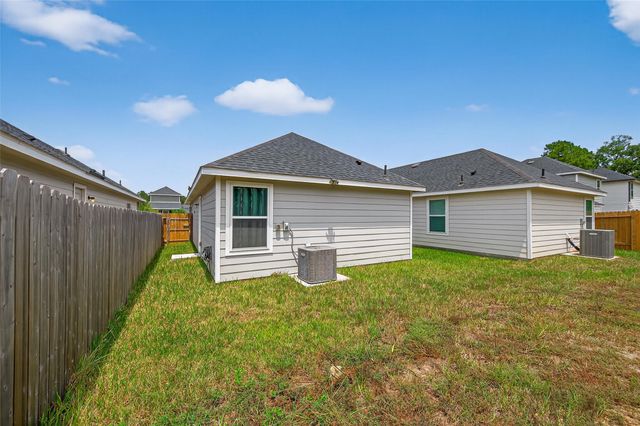 16854 N Marie Village Drive, Conroe, TX 77306