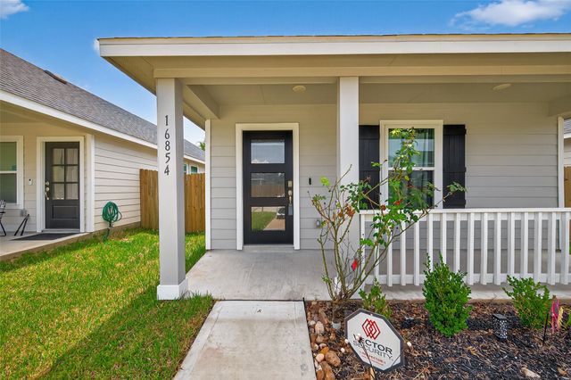 16854 N Marie Village Drive, Conroe, TX 77306