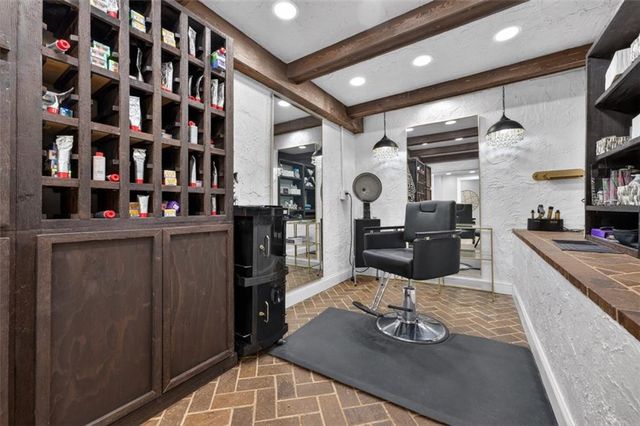 3510 Knollwood Drive NW, Atlanta, GA 30305