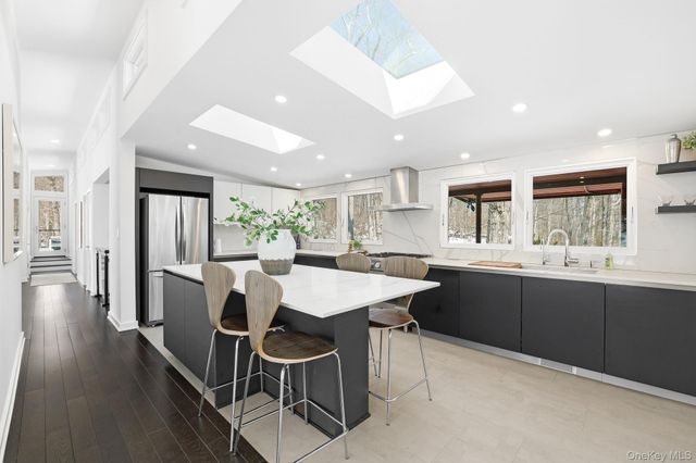 150 N Healy Avenue, Hartsdale, NY 10530