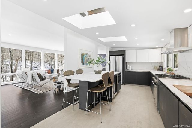 150 N Healy Avenue, Hartsdale, NY 10530