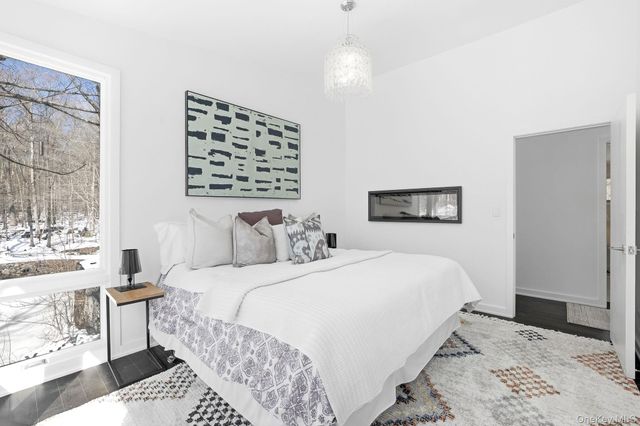 150 N Healy Avenue, Hartsdale, NY 10530