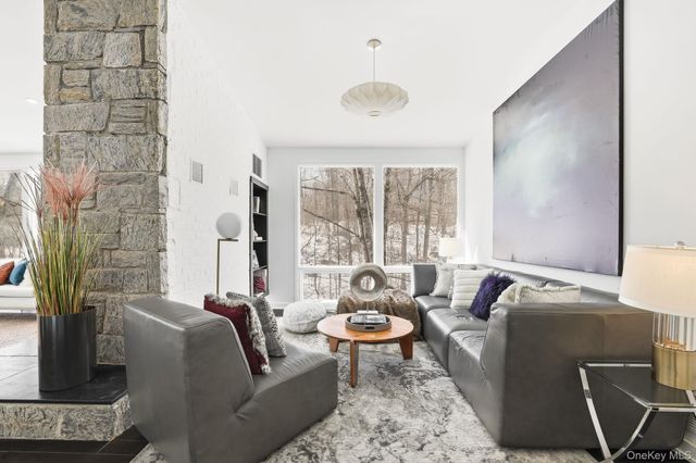 150 N Healy Avenue, Hartsdale, NY 10530