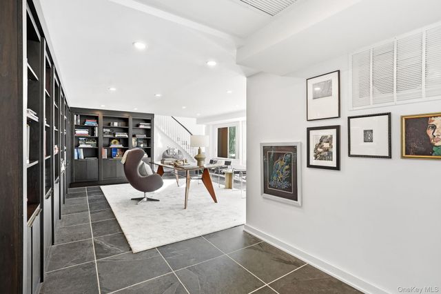 150 N Healy Avenue, Hartsdale, NY 10530