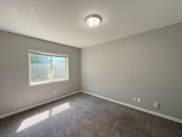 2816 Washington Street, Davenport, IA 52804