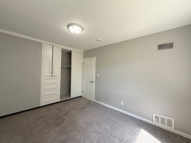 2816 Washington Street, Davenport, IA 52804