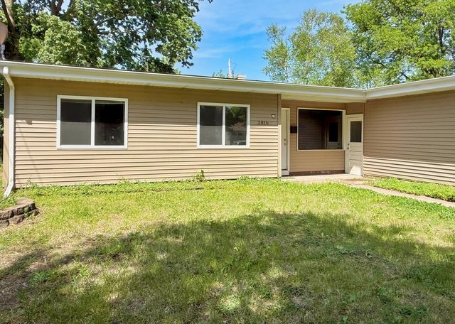 2816 Washington Street, Davenport, IA 52804
