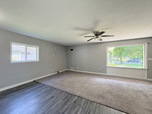 2816 Washington Street, Davenport, IA 52804