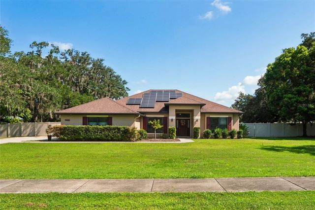 27725 CENTURY OAKS COURT, Dade City, FL 33525