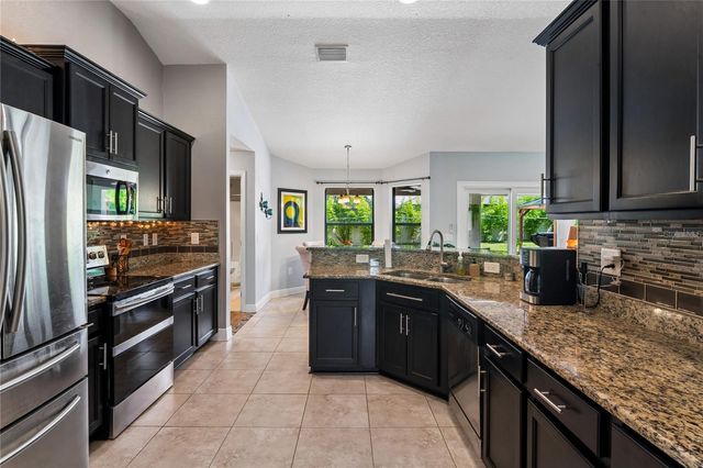 27725 CENTURY OAKS COURT, Dade City, FL 33525