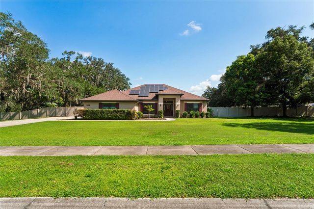 27725 CENTURY OAKS COURT, Dade City, FL 33525