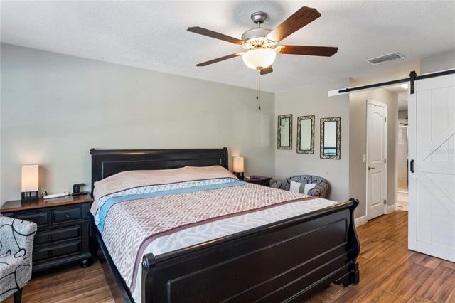 27725 CENTURY OAKS COURT, Dade City, FL 33525