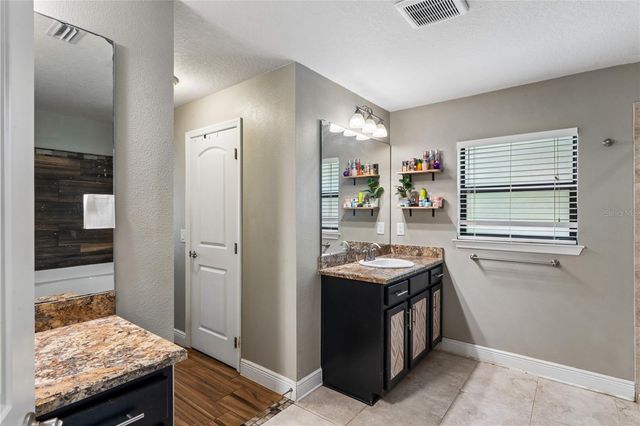 27725 CENTURY OAKS COURT, Dade City, FL 33525