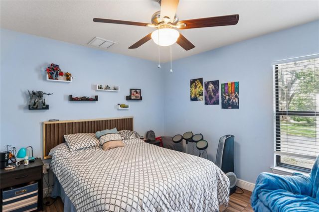 27725 CENTURY OAKS COURT, Dade City, FL 33525