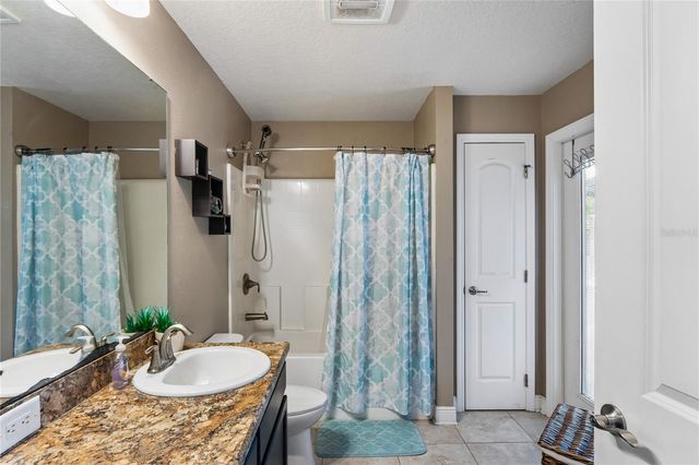 27725 CENTURY OAKS COURT, Dade City, FL 33525