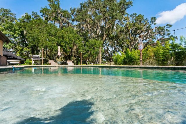 27725 CENTURY OAKS COURT, Dade City, FL 33525