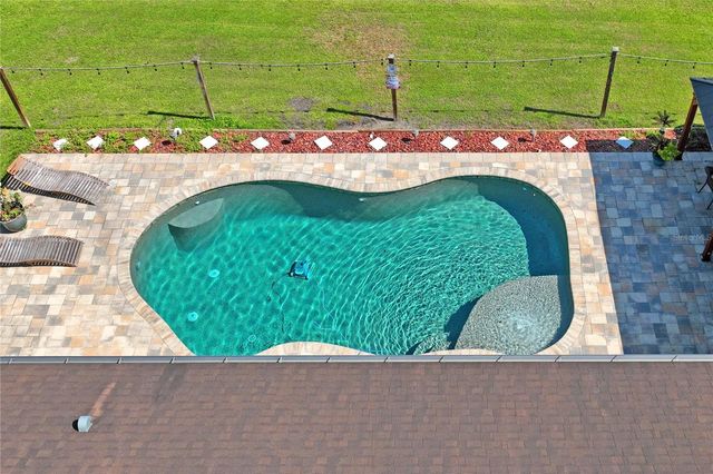 27725 CENTURY OAKS COURT, Dade City, FL 33525