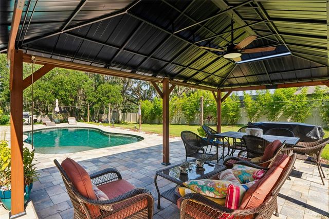 27725 CENTURY OAKS COURT, Dade City, FL 33525