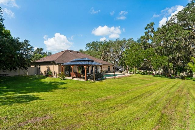 27725 CENTURY OAKS COURT, Dade City, FL 33525