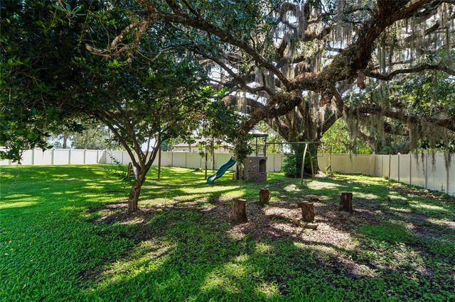27725 CENTURY OAKS COURT, Dade City, FL 33525