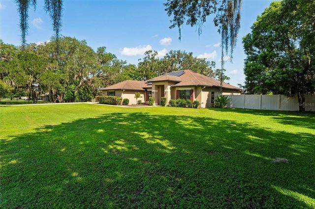 27725 CENTURY OAKS COURT, Dade City, FL 33525