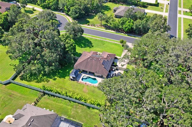 27725 CENTURY OAKS COURT, Dade City, FL 33525