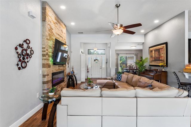 27725 CENTURY OAKS COURT, Dade City, FL 33525