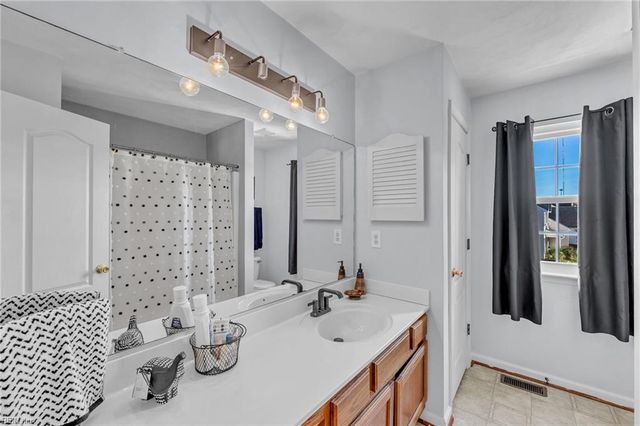 4100 Mayfair WAY, Portsmouth, VA 23703