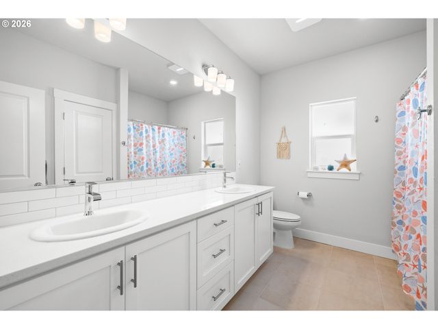 16614 Sw BOTANY BAY Ln, Tigard, OR 97224