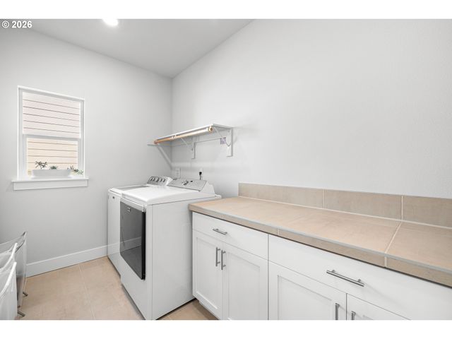 16614 Sw BOTANY BAY Ln, Tigard, OR 97224