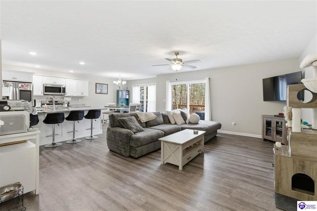 110 Ridge Pole Road, Brandenburg, KY 40108