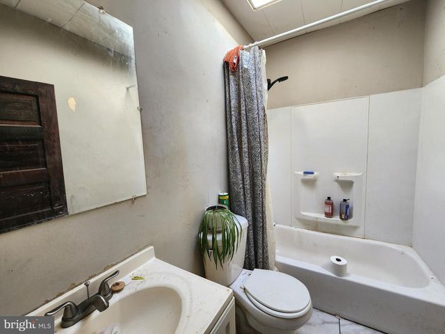 2311 SIDNEY AVE, Baltimore, MD 21230