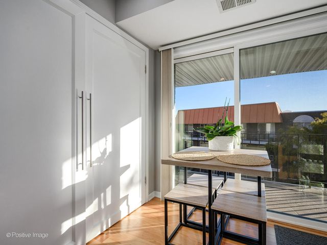 4901 Golf Road 407, Skokie, IL 60077