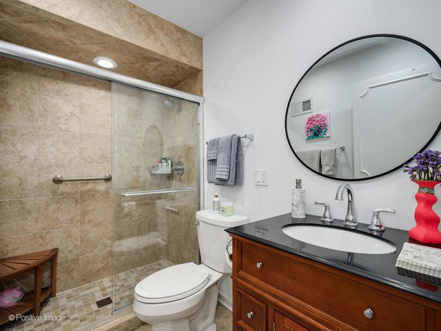 4901 Golf Road 407, Skokie, IL 60077