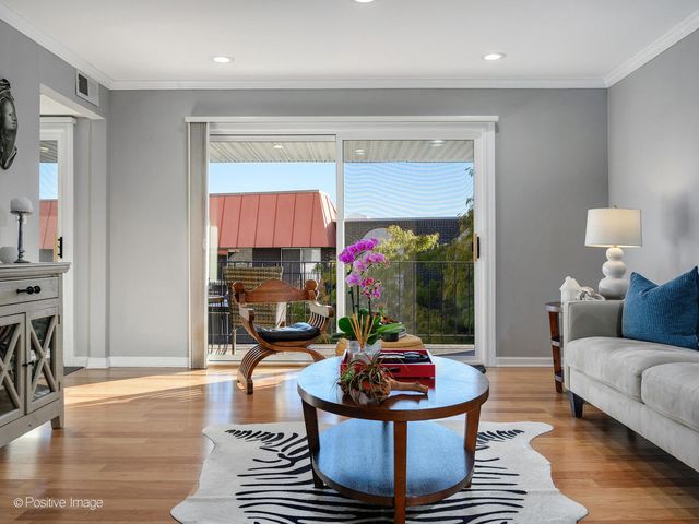 4901 Golf Road 407, Skokie, IL 60077