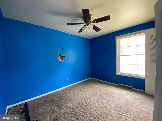92 ELMER ST, Franklinville, NJ 08322