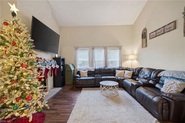 3203 Dunnebrook CT, Virginia Beach, VA 23453