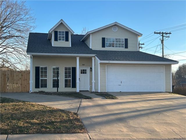 2211 Blueberry Lane, Springdale, AR 72762