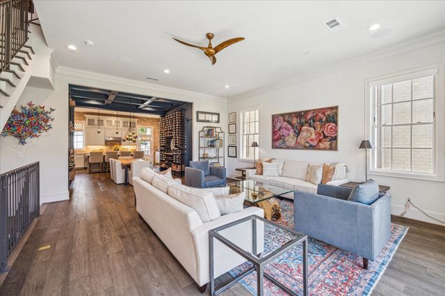 313 Royale Heights Lane, Houston, TX 77024