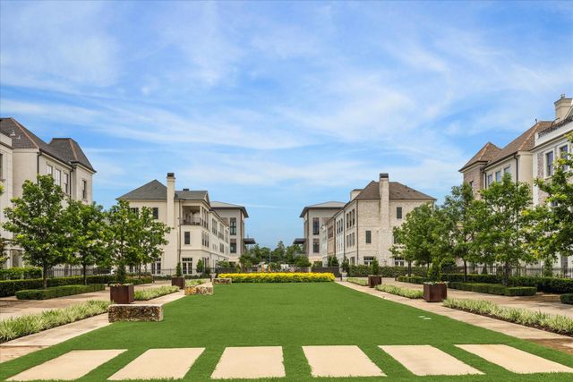 313 Royale Heights Lane, Houston, TX 77024