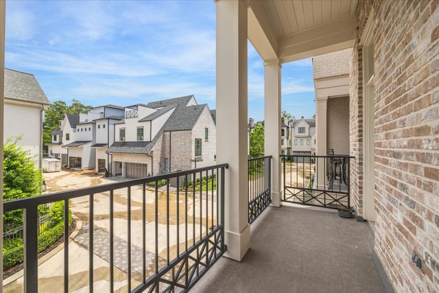 313 Royale Heights Lane, Houston, TX 77024