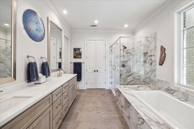 313 Royale Heights Lane, Houston, TX 77024