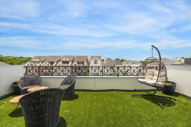 313 Royale Heights Lane, Houston, TX 77024