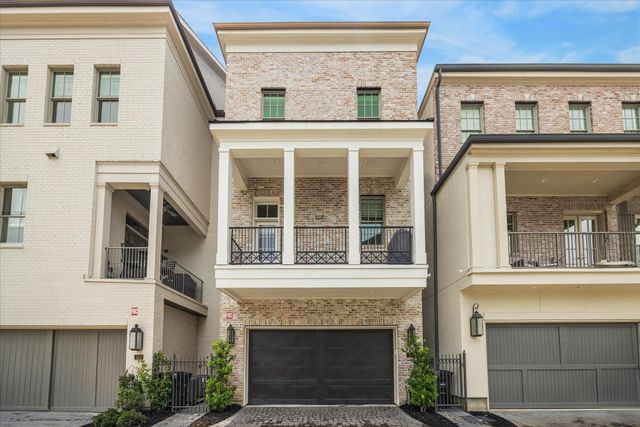 313 Royale Heights Lane, Houston, TX 77024